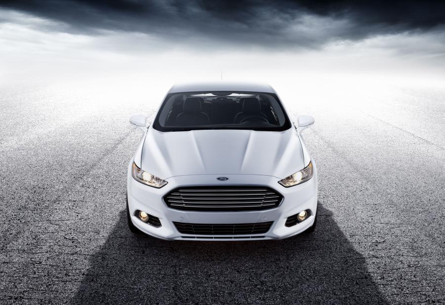  Ford Fusion 2013 года  (US) (фото 11 из 202)